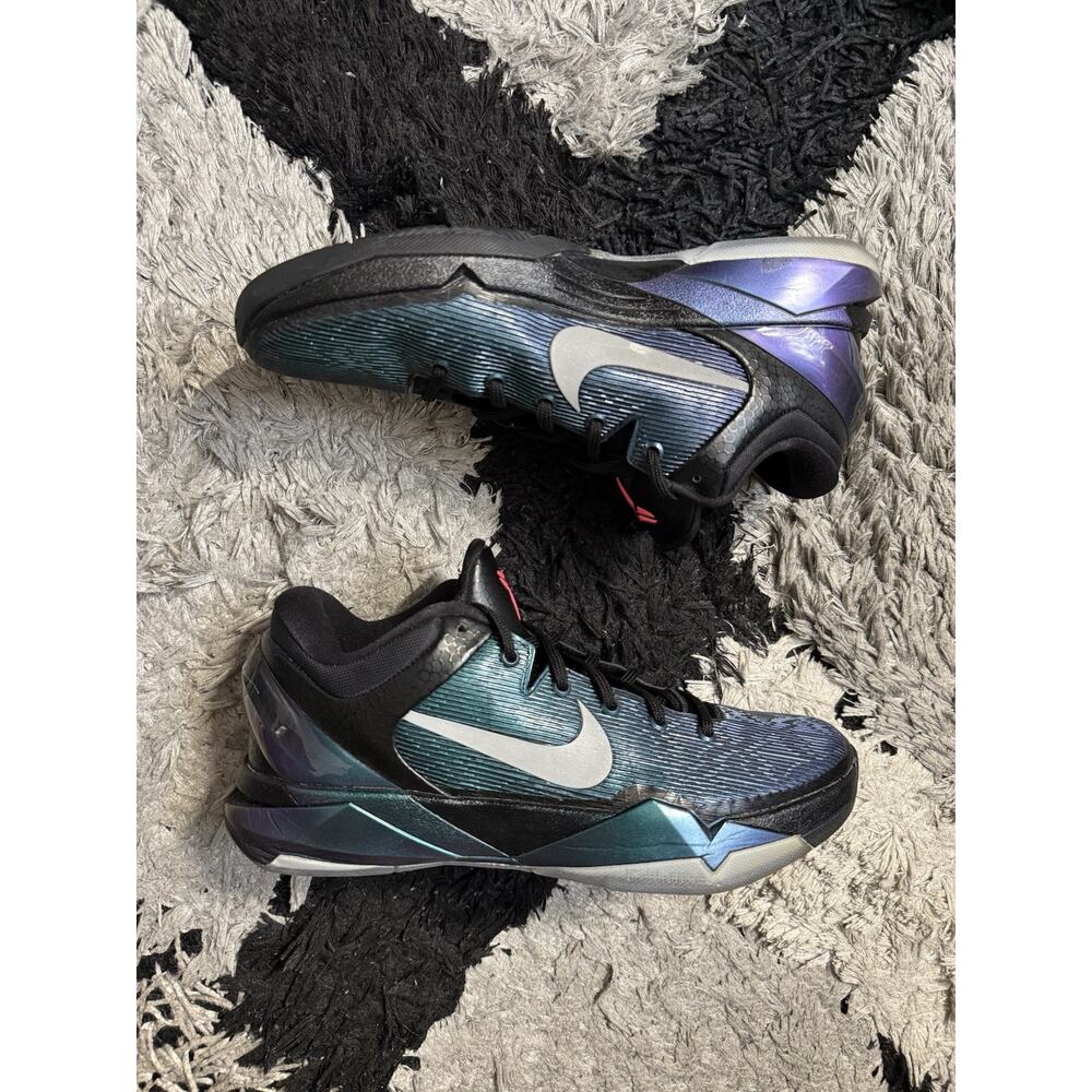 Size 10 - Nike Zoom Kobe 7 System Invisibility Cloak Clean